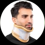گردنبند نیمه سخت چانه دار